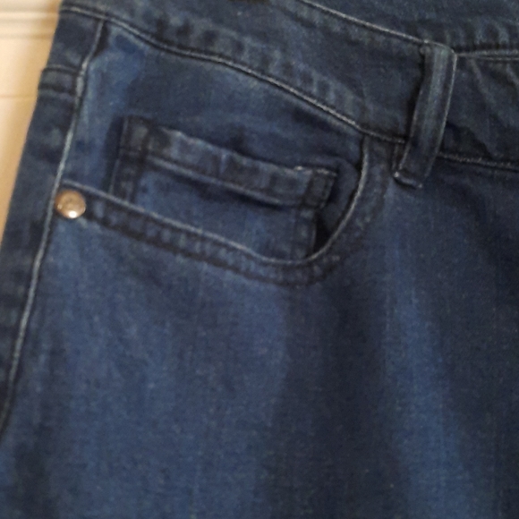 Capri jean pants - Picture 3 of 6